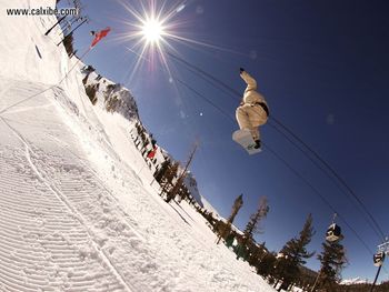 Snowboard And Sun screenshot