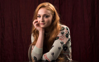 Sophie Turner 4K screenshot