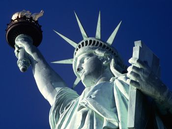 Statue of Liberty New York City screenshot