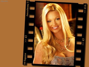 Stefaney Lewis screenshot