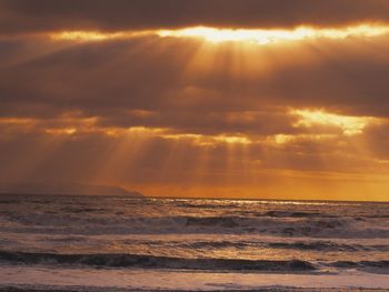 Sun Rays Over The Pacific screenshot