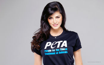 Sunny Leone PETA screenshot