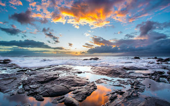 Sunset Maui Hawaiian Island screenshot