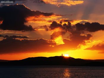 Sunset Over Scrabo Tower Strangford Lough County Down Ireland screenshot