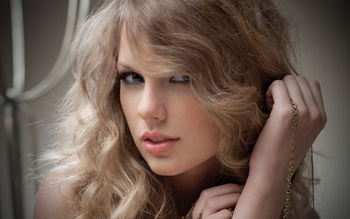 Taylor Swift 23 screenshot