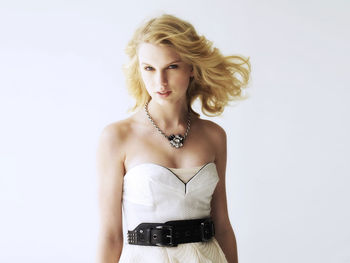 Taylor Swift 4 screenshot