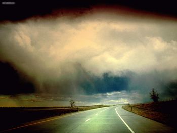 The Storm Looming Ahead screenshot
