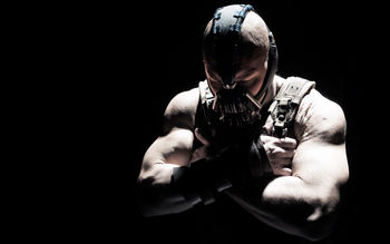 Tom Hardy in The Dark Knight Rises screenshot