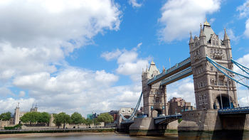 Tower Bridge London HD screenshot