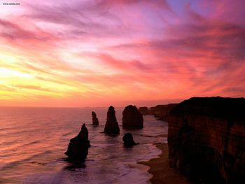 Twelve Apostles Port Campbell National Park Victoria Australia screenshot