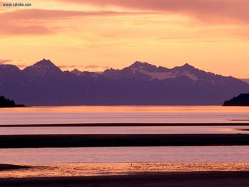 Twilight Splendor Chilkat Range Alaska screenshot