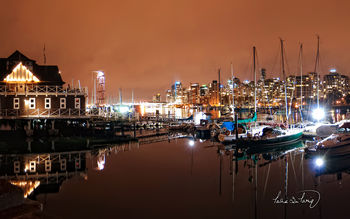 Vancouver Coal Harbour Nights screenshot