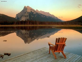Vermillion Lake Escape Mount Rundle Reflected Banff National Park Canada screenshot