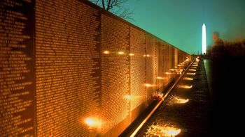 Vietnam War Memorial At Night, Washington, Dc screenshot