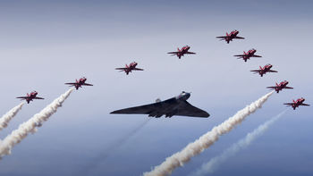 Vulcan Bomber Red Arrows 4K screenshot