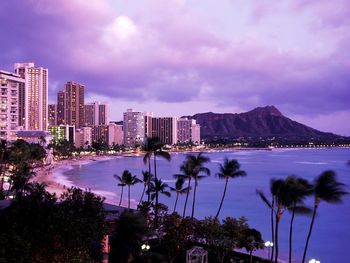 Waikiki Beach, Honolulu, Oahu, Hawaii screenshot