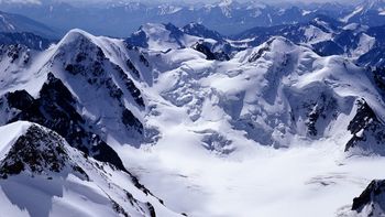 Winter Mountain Crest screenshot