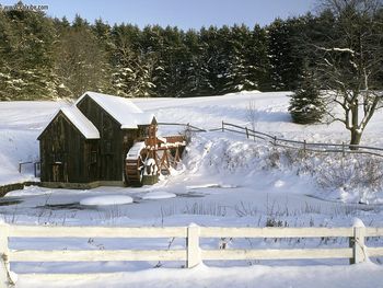 Winter Water Wheel, Guildhall, Vermont screenshot