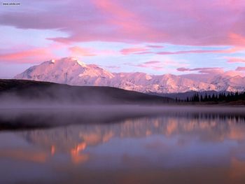 Wonder Lake And Mount Denali Denali National Park Alaska screenshot