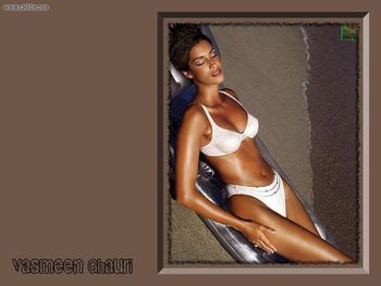 Yasmeen Ghauri screenshot