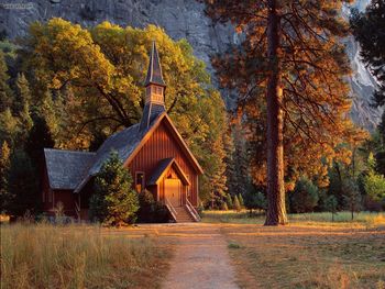 Yosemite Chapel Yosemite National Park California screenshot